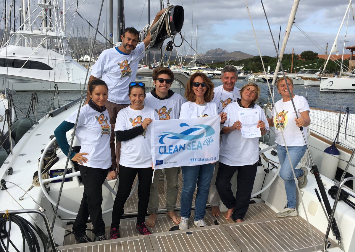 CleanSeaLIFE's tweet photo. #ilegionari race: #IMarinai beachbar sailing team spreads @CleanSeaLIFE #nothingoverboard policy to #sailors. A bit like @TurnTidePlastic :) https://t.co/MDRK9GMjlr