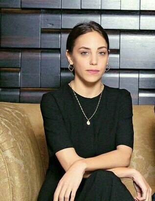 Junevibez's tweet photo. So beautiful 😍 from the inside and out 😙 #ÖyküKarayel #İşeYararBirŞey https://t.co/BfDvoYx6qb