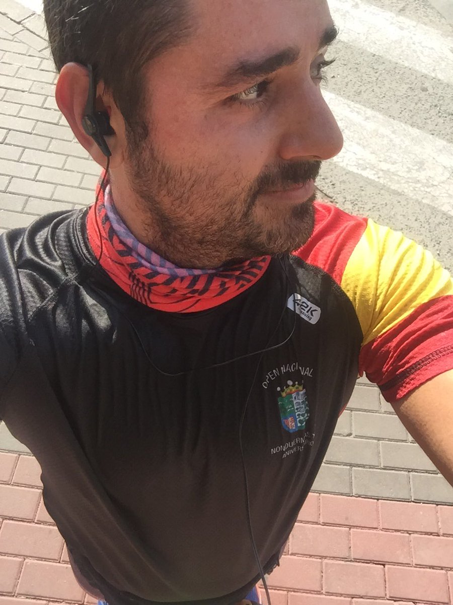 DaniMatas_'s tweet photo. #YoElegiCorrer 
https://t.co/rzt5F2OK8i con @JoseASolera esta mañana de #DomingoDeGanarSeguidores No me equivoqué 1 sesión intensa.#Spain 🇪🇸 https://t.co/CFk1HM9k8N