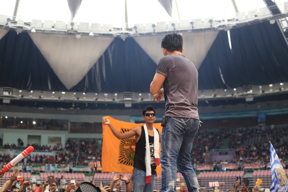 NOAH_ID's tweet photo. Terima kasih #Taiwan Hampir 20.000 orang yang hadir hari ini di Taoyuan Stadium. Sampai jumpa di lain waktu @Sahabat_Taiwan 🙏🏼🙂 https://t.co/LwunnTahZT