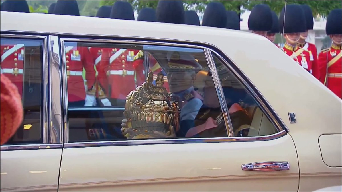 urne cendres roi thailande