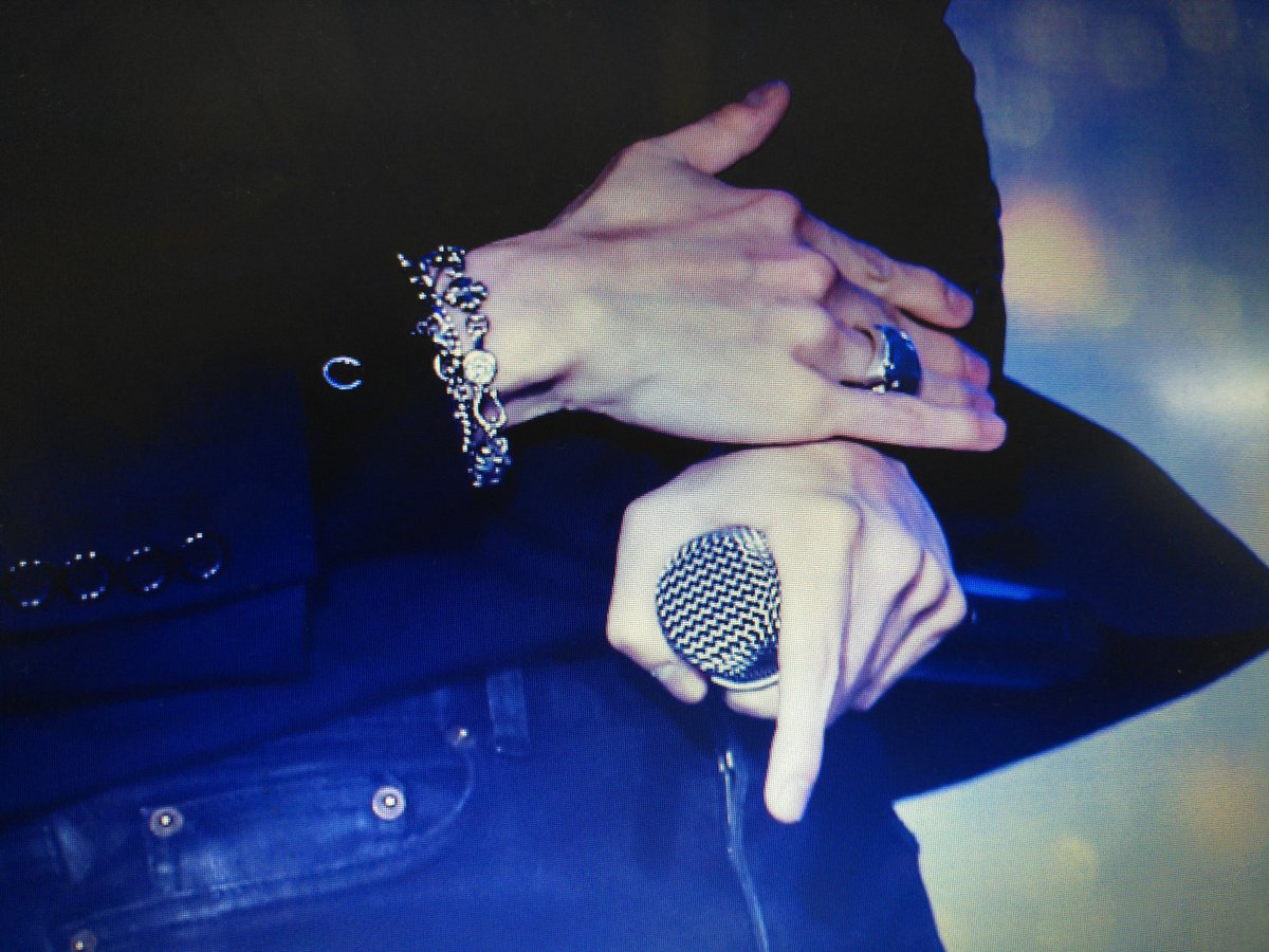 MidsummerNDream's tweet photo. #SUGA #윤기 #슈가 
😭 https://t.co/7nJnu5vhL5
