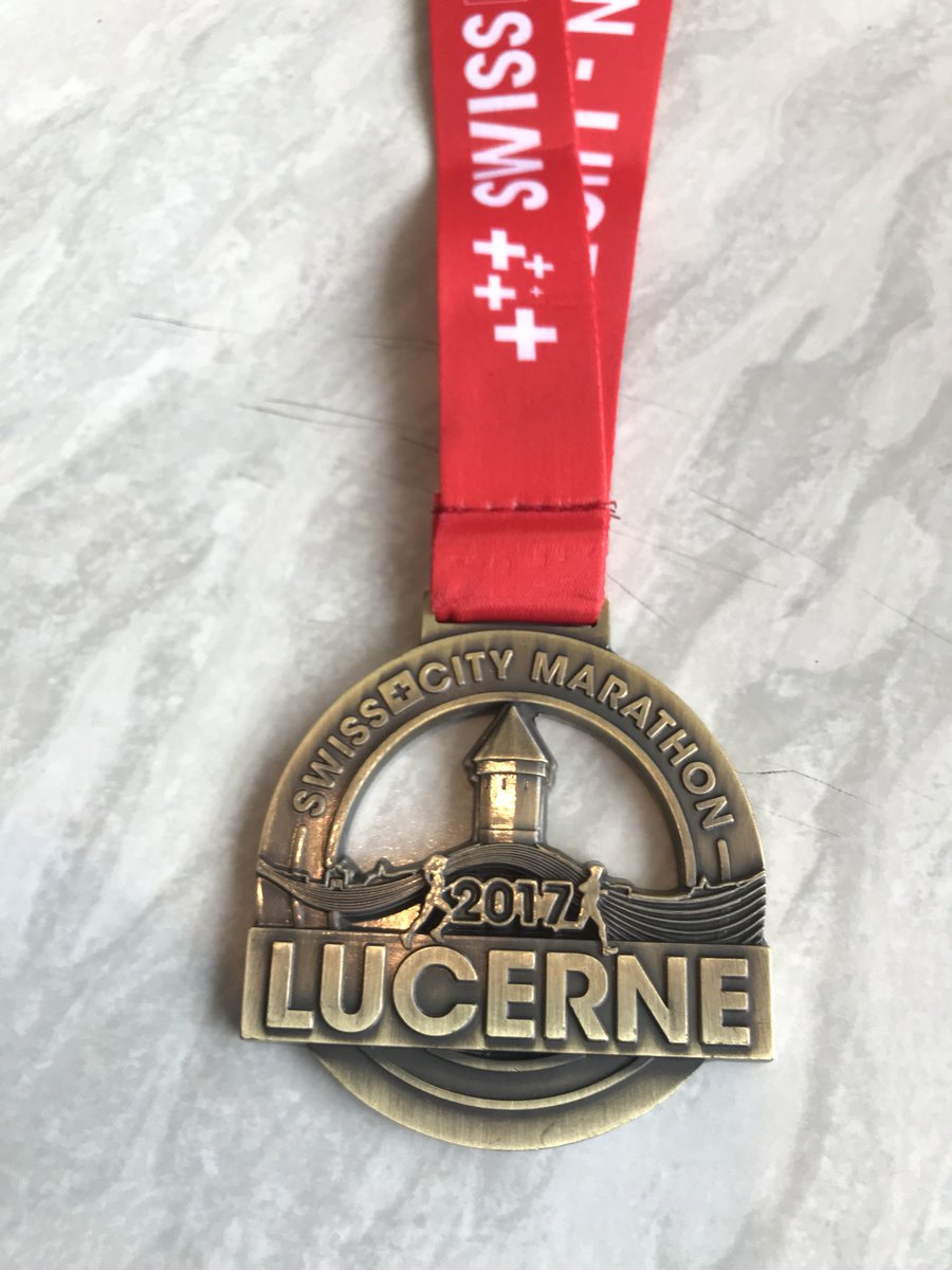 la_macchina_ch's tweet photo. GEFINISHED! SwissCityMarathon Lucerne in 1:23.26,7... trotz Verletzung meine zweitbeste HM-Zeit... kann es selber kaum fassen 😊🏃🏽👍🏼 #scml17 https://t.co/hlBjcMgFxL