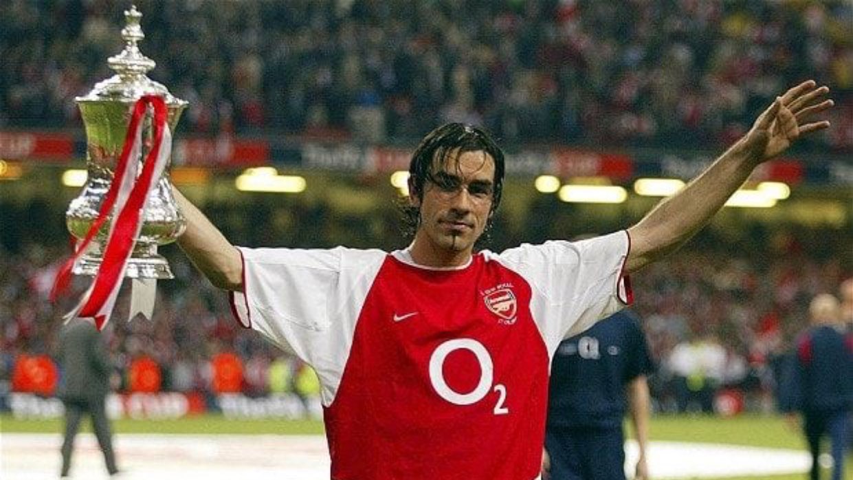 Happy 44th birthday to Arsenal legend Robert Pires!!  