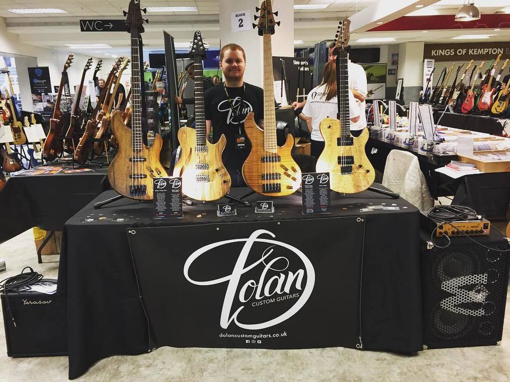 dolancguitars's tweet photo. All set up for the London International Guitar Show. Come and say hello. :)
.
.
.
.
.
#dolancustomguitars #customg… https://t.co/Xet9acBUn5 https://t.co/klVFnx8EAB
