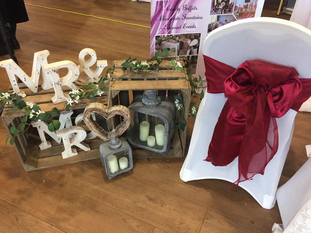 SandyParkExeter's tweet photo. Get some venue and decor inspiration from @ItsYourDayExe #SPWedFair https://t.co/UcPlcd6wLZ