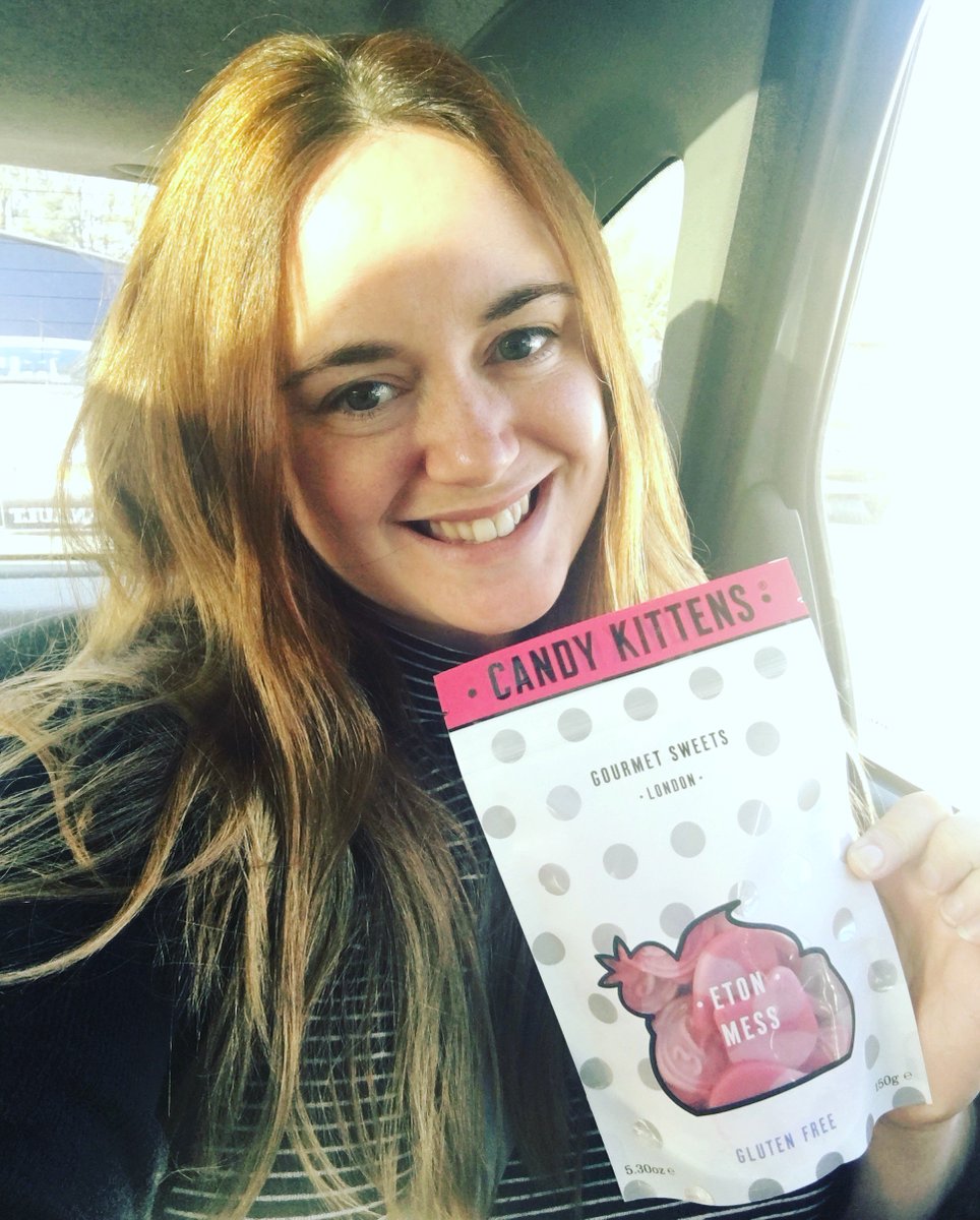 blobfrog's tweet image. Road trips made bearable with #candykittens #delicious #thesesweets #love #etonmess #cheersjamielaing @JamieLaing_uk @candykittens