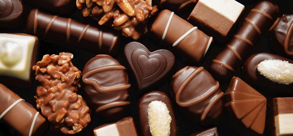 Florida_AirShow's tweet photo. Celebrate #NationalChocolateDay  in #PuntaGordaFL at @FishVillePG Simply Sweets or Punta Gorda Chocolate &amp; Wine https://t.co/aQGromouoB