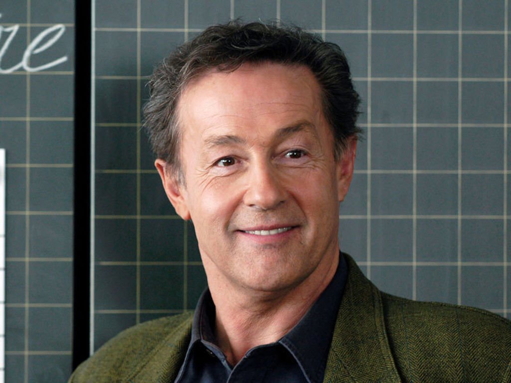 Star24_TV's tweet photo. #Star24 souhaite un joyeux anniversaire à Gérard Klein : 75 ans 🍾🎉
#people #HB #HappyBirthday #BonAnniversaire #stars #linstit https://t.co/9aeAkmlgyt