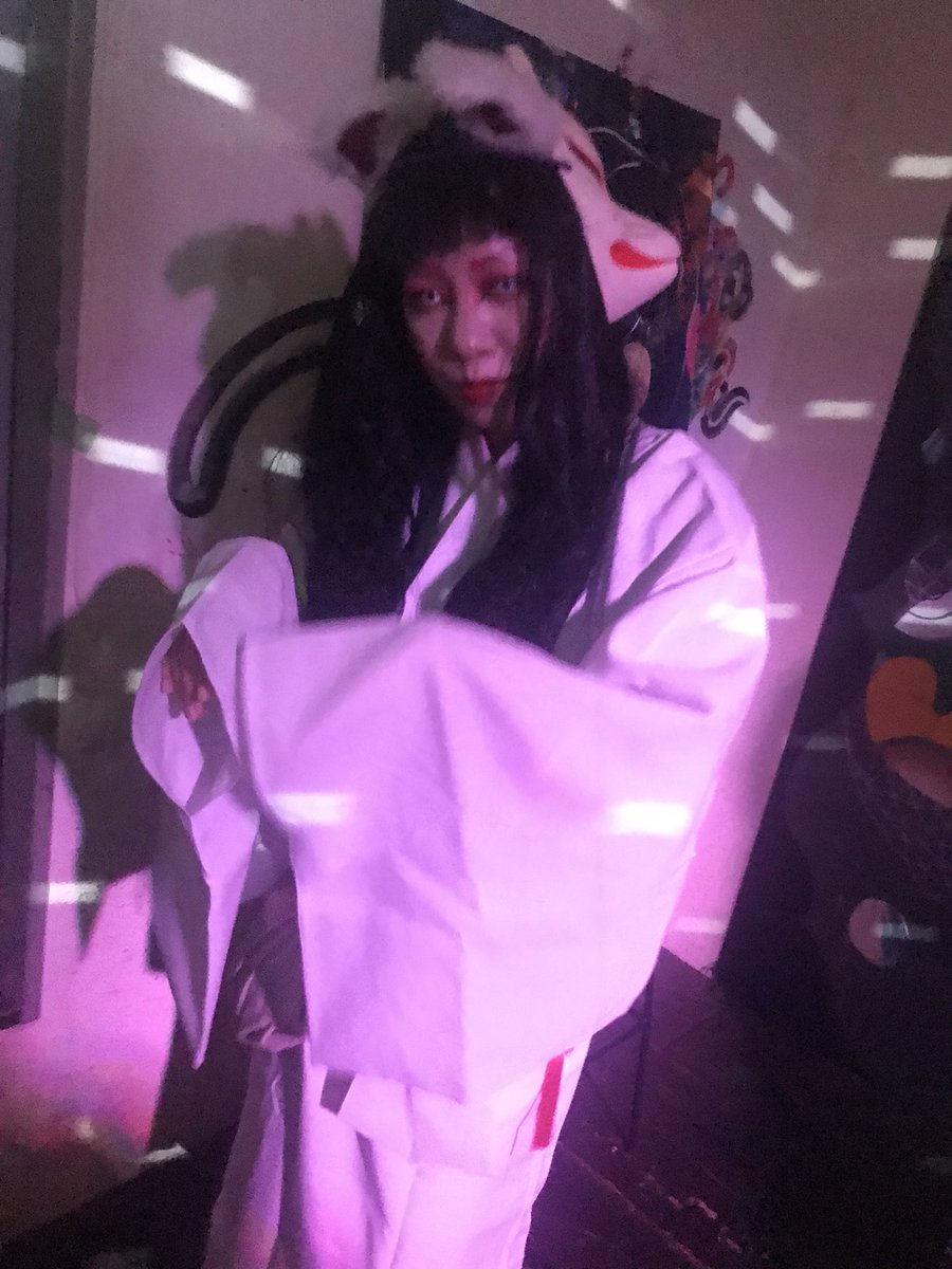 SHIGeDJ's tweet photo. 戦慄！個人的独断仮装大賞
👁が恐い…
#RAWEEN https://t.co/MGW29kumN7