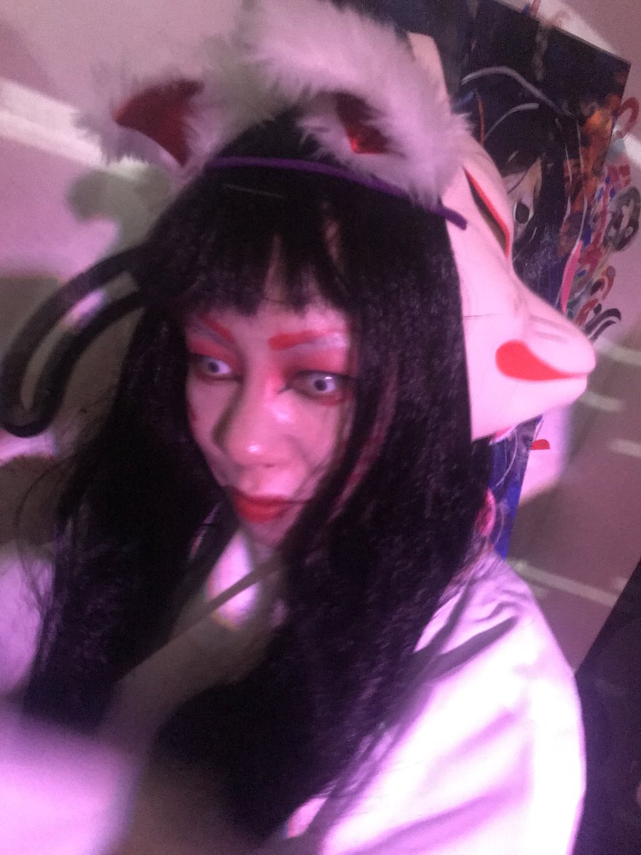 SHIGeDJ's tweet photo. 戦慄！個人的独断仮装大賞
👁が恐い…
#RAWEEN https://t.co/MGW29kumN7