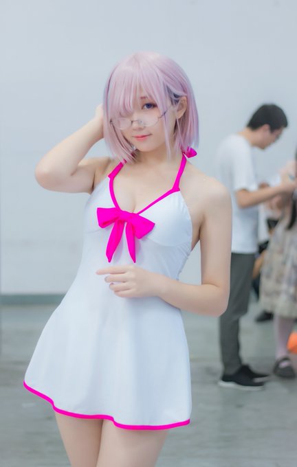 Twitterのコスプレ画像17