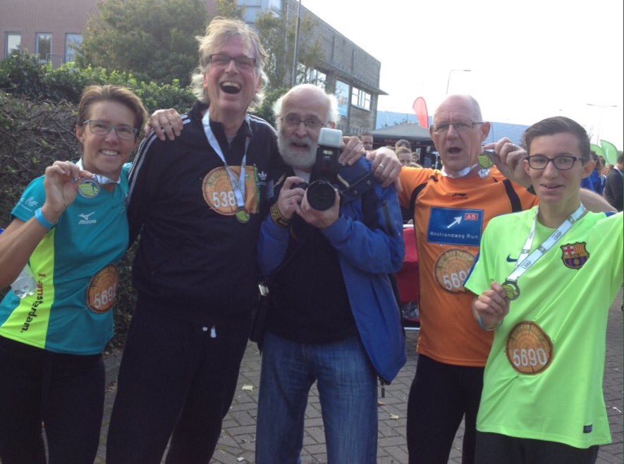 PaulLips's tweet image. Laat ik &apos;t dan zó zeggen: &apos;meedoen is belangrijker dan winnen&apos;
#Heemstedeloop #5kilometer