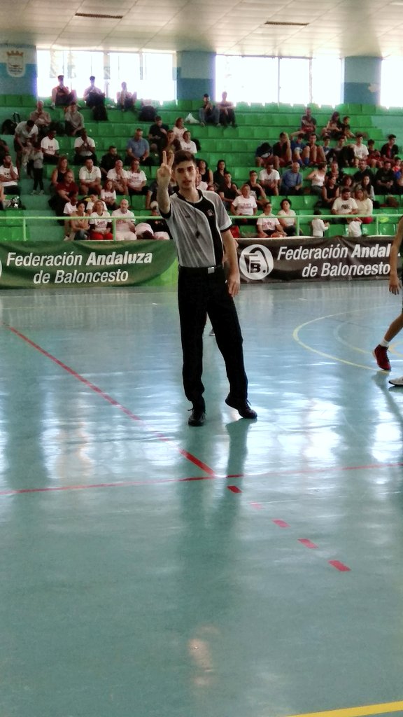 FAB_Andaluza's tweet photo. Final  #CASEBAIM17
2P
@fabcadiz @FABGranada 29-34
@DeporAND @TurismoDeporAND
# Valorcesto# Almuñecar-LaHerradura https://t.co/4nkoFdqH4C