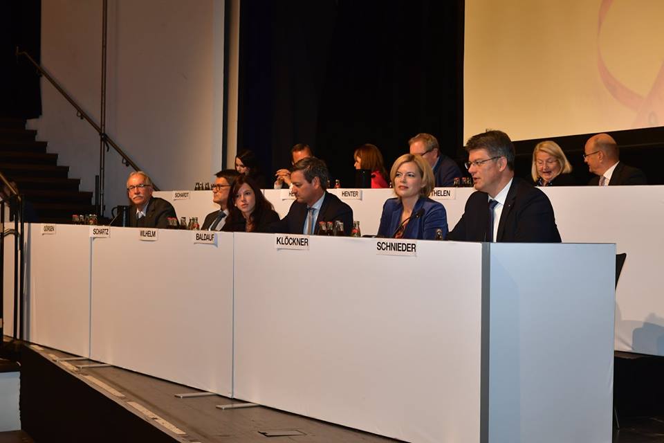 cdurlp's tweet photo. Interessante Infos, Links, Bilder: unsere Pressemitteilung zu #70cdurlp finden Sie hier: https://t.co/ZszfRBwLvL @JuliaKloeckner @PSchnieder https://t.co/682wjEwL0w