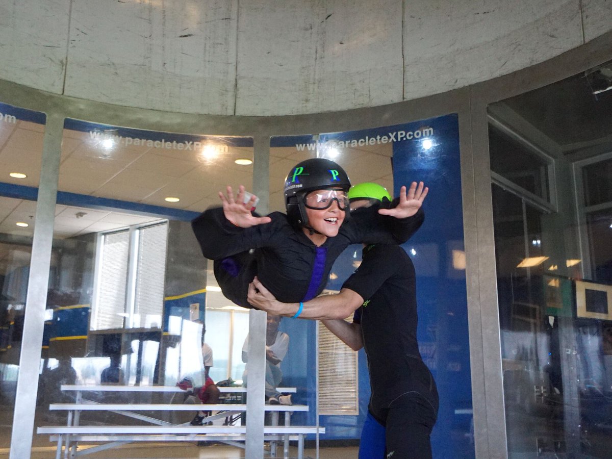 ParacleteXP's tweet photo. Did YOU know about Youth League for kids ages 3-16? Details here -> https://t.co/ciYYHeUYXY #indoorskydiving #flyXP #youthleague https://t.co/FrDeskeI5U