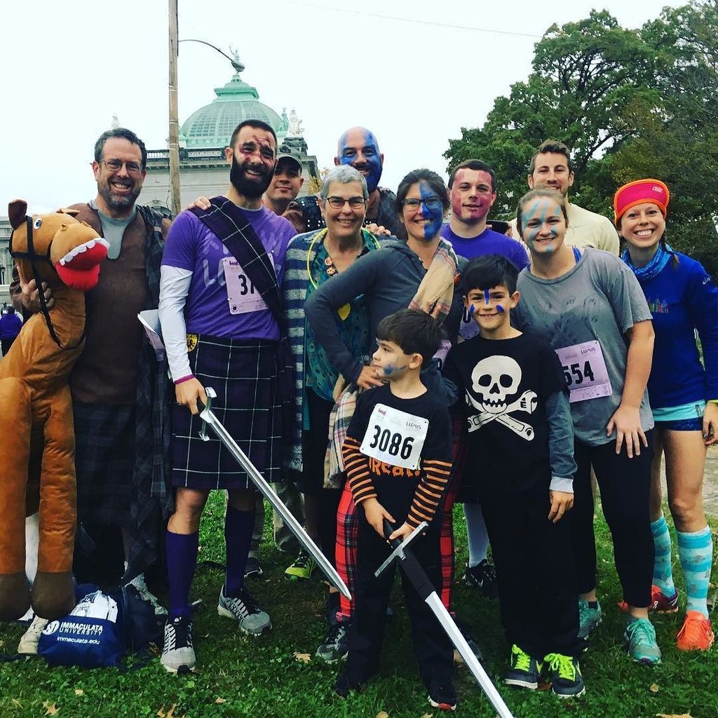 loraineballard's tweet photo. Team Jeanne @lupustristate #lupusloop @wdasfm @power99philly https://t.co/tUWsdd4nYt https://t.co/Cf7ieu7DgV