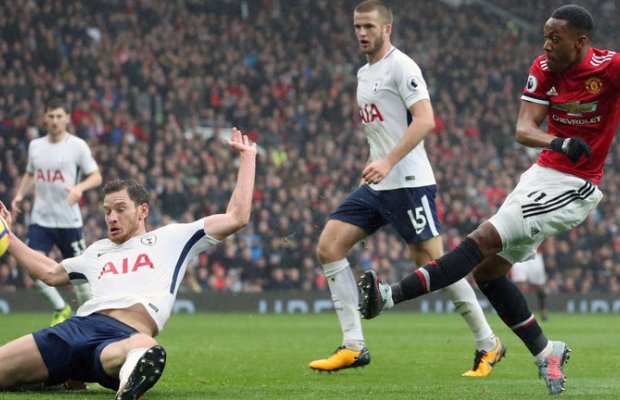 Premiumgist's tweet image. EPL Updates: Arsenal, Man City Win As Tottenham Lost To United dlvr.it/Py8tDv