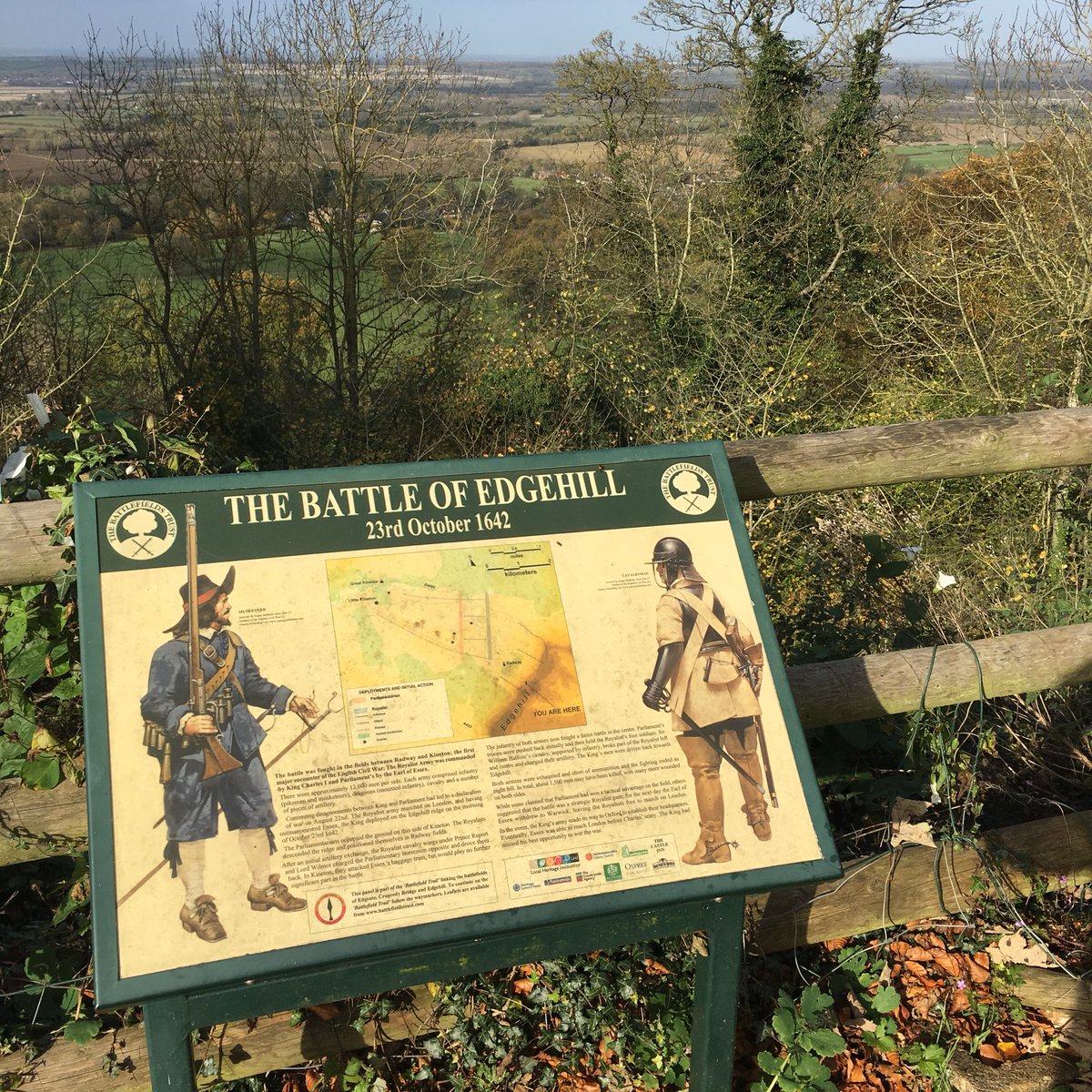 GrahamPowell_'s tweet photo. Ride up to Edgehill - site of the first major battle of the English Civil war (c.1642). Infamous cyclist’s hill too (14%) https://t.co/ANLfFolE2j