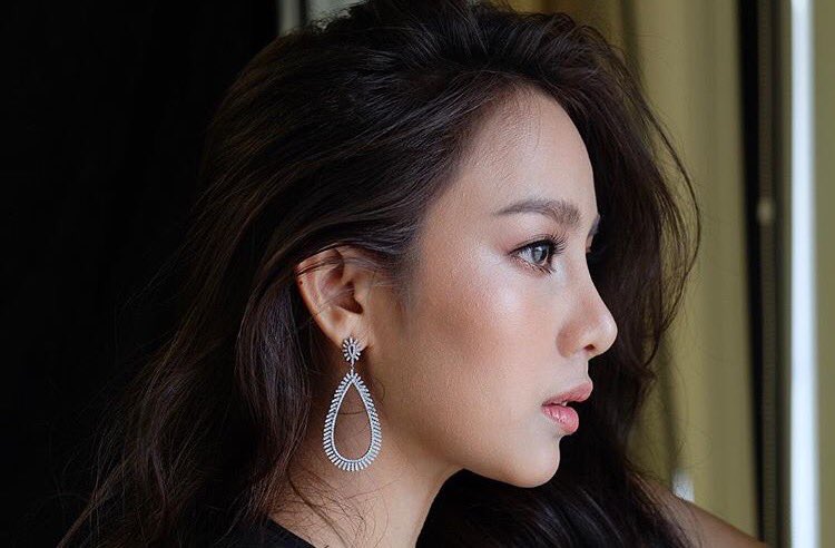 ladiiprangbth's tweet photo. ig #chartmakeup Make up #preawwnp #แต่งกับชาตินี้สวยถึงชาติหน้า https://t.co/V7ewoBRALC