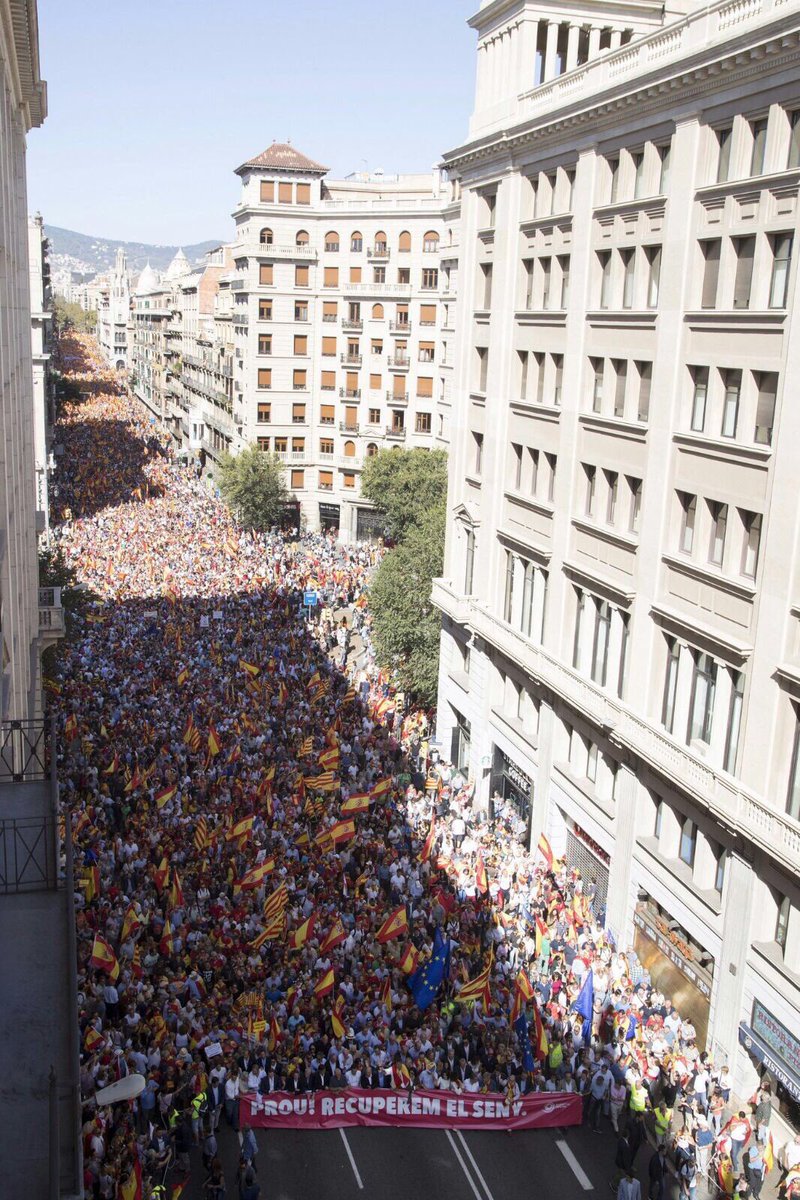 Sociedad Civil Catalana convoca otra manifestación para el domingo en Barcelona - Página 6 DNThjaFW4AAueo1