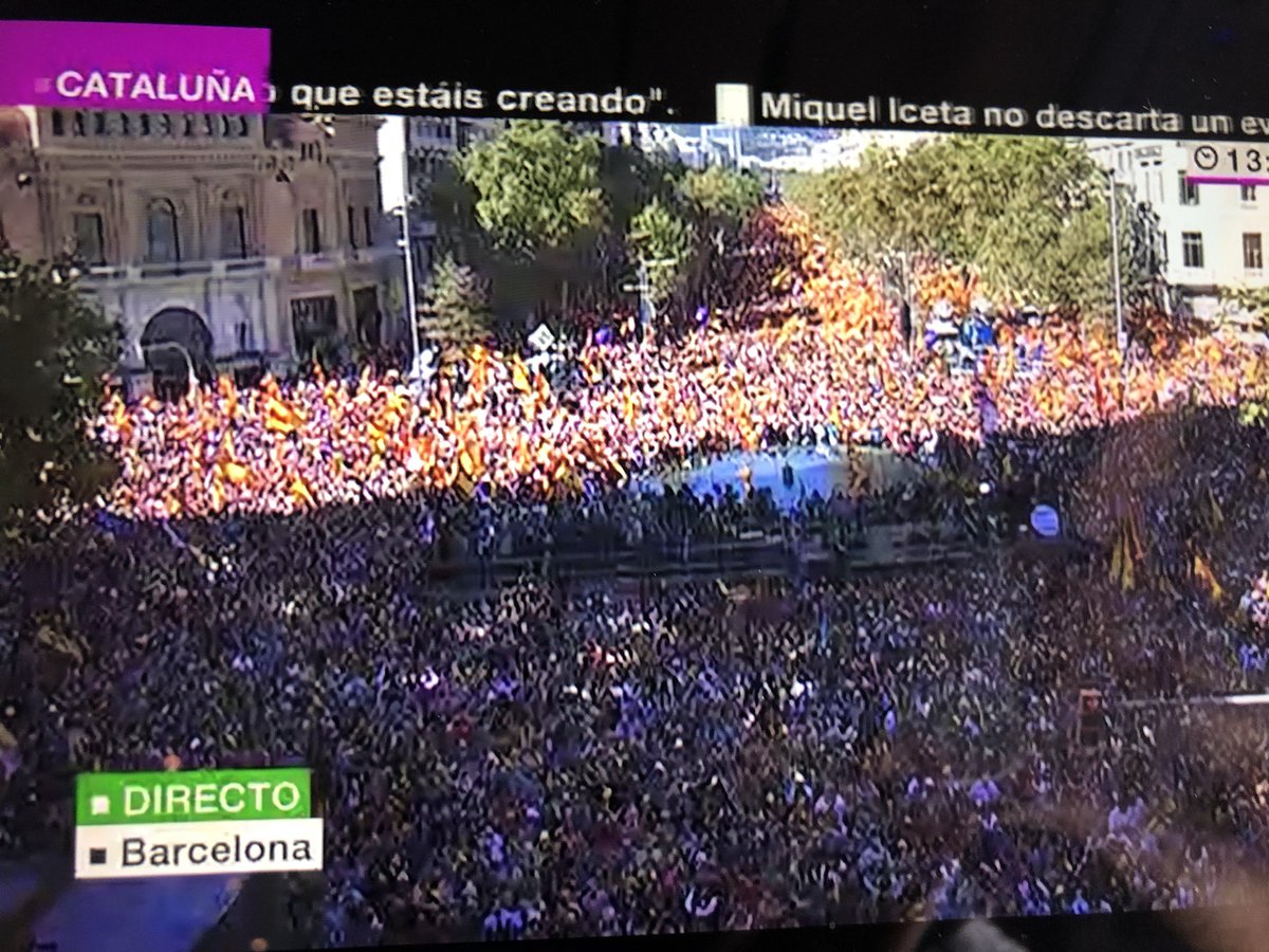 _anapastor_'s tweet photo. En directo en @laSextaTV https://t.co/ZJ8FgR6klB