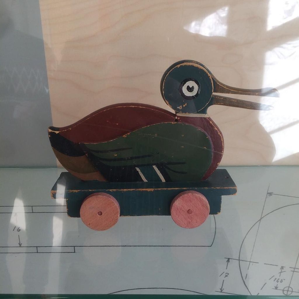 fabriziofaraco's tweet photo. The duck. How everything started. #legoseriousplay #lspdays2017 #brickdesignteam https://t.co/faHKj51s3d https://t.co/gElsgtFmmc