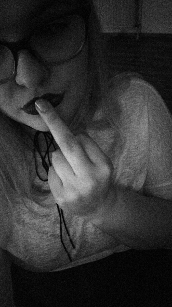 MinchenMagKekse's tweet photo. Alle Hater kriegen X-Y-U..😘! #xyu #blutundkasse https://t.co/gjTVEXuDU9