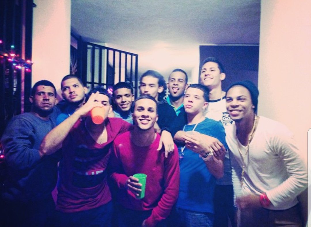 atrisco723's tweet photo. Abdi 5 meses ya pasaron desde tu partida lo que quiero pensar que estas asi como en esta foto lleno de felicidad te amo #RipAbdiel 🙏📿☁️ https://t.co/4BijnrKqE0