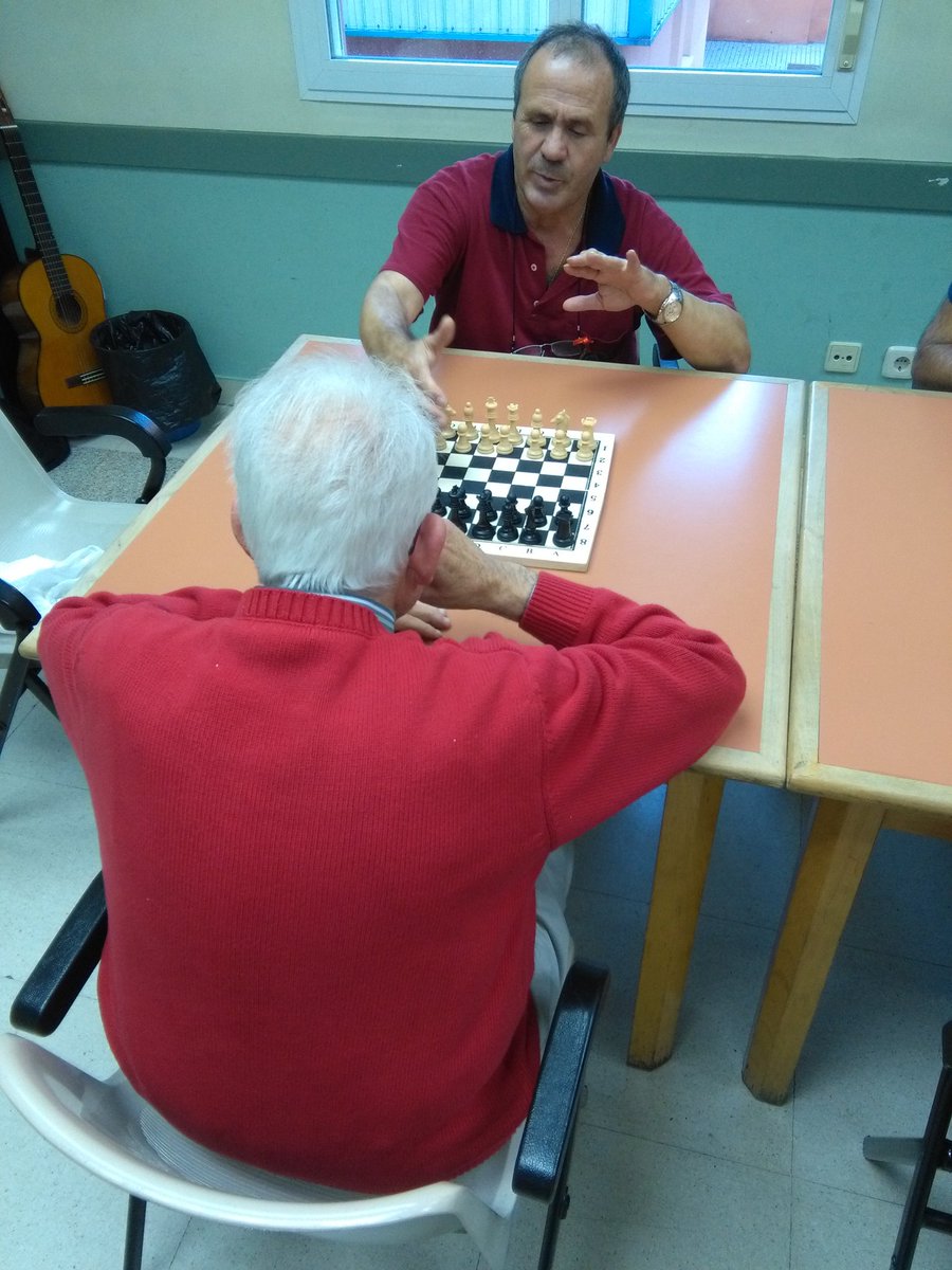 rehabictus's tweet photo. Hoy #DiaMundialdelIctus homenajeamos a socios/as y terapeutas que forman la familia Rehabictus. #rehabilitacion #ictus #leganes https://t.co/PBlHqeC5mN