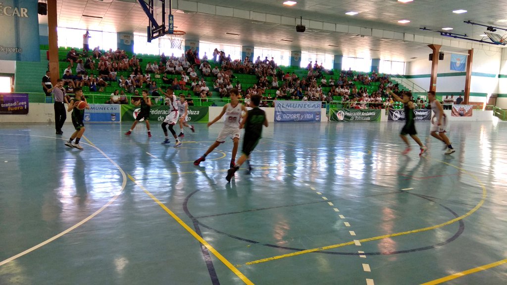 FAB_Andaluza's tweet photo. Final  #CASEBAIM17
Final de partido
@fabcadiz @FABGranada 61-70 @DeporAND @TurismoDeporAND
#Valorcesto #Almuñecar-LaHerradura https://t.co/BralyyGzgJ