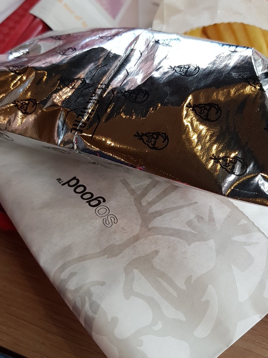 RichTracey's tweet photo. @ShayneWilliams they gave me a hash on the side and said "build it yourself" when I tried to order it #shaynestyle!! 😤 #doubledown https://t.co/QxuwUfd1Sx