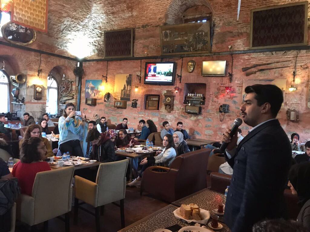 Gençler, bu Cumhuriyet’in teminatı!
Avrupa Yakası üniversite kulüplerimiz, Cumhuriyet Bayramı’nda bir araya geldi.