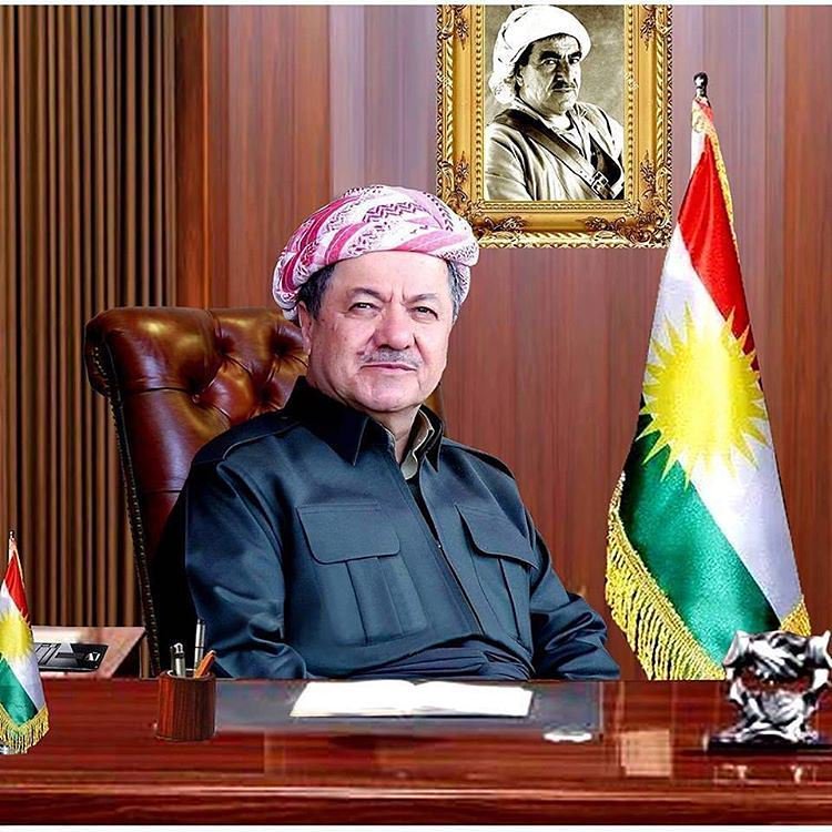 BitlisName's tweet photo. ''Yaşadığım sürece kendimi ülkemin ve tüm Kürdistan halkının Peşmergesi olarak kabul edeceğim.''

Başkomutan Mesud Barzani... https://t.co/5Tffdbu6XM