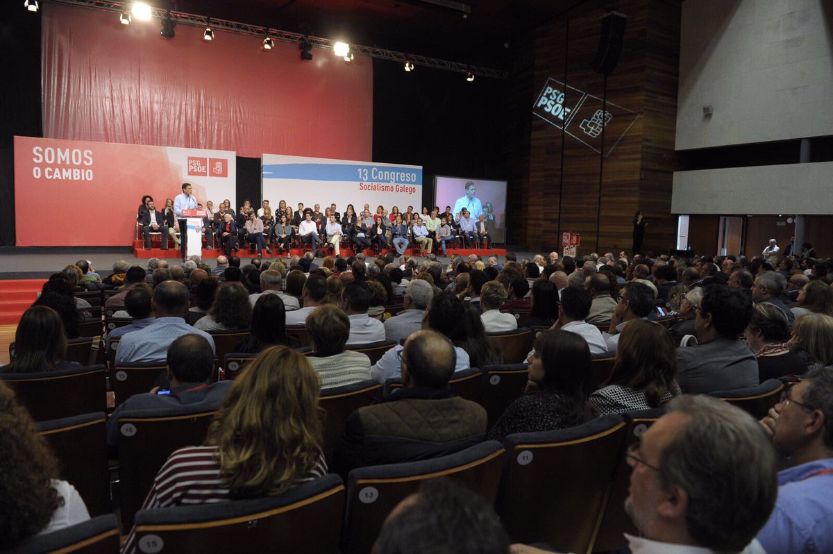 sanchezcastejon's tweet photo. La unilateralidad es un atropello a la democracia y al autogobierno. Catalunya seguirá siendo España gracias a la ley y la convivencia. https://t.co/zhIORmFLBv
