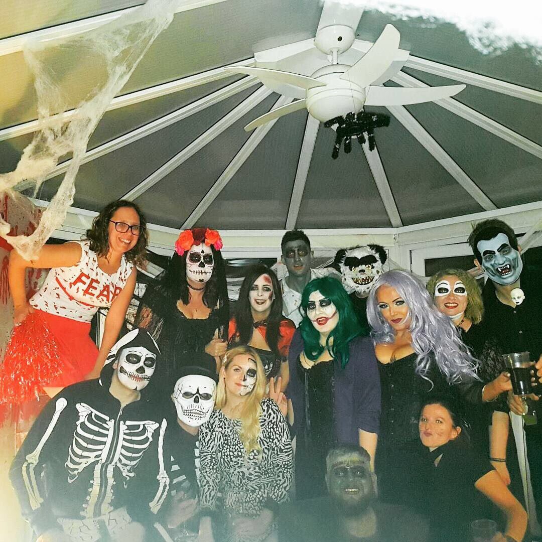 theseaside100's tweet photo. Last nightโs girls and ghouls. #saturdayfrightnight https://t.co/0v810qSCTB
