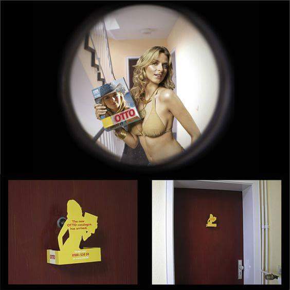 La miglior #pubblicità porta a porta. Poche parole, effetto assicurato.
#unconventional #marketing #Advertising