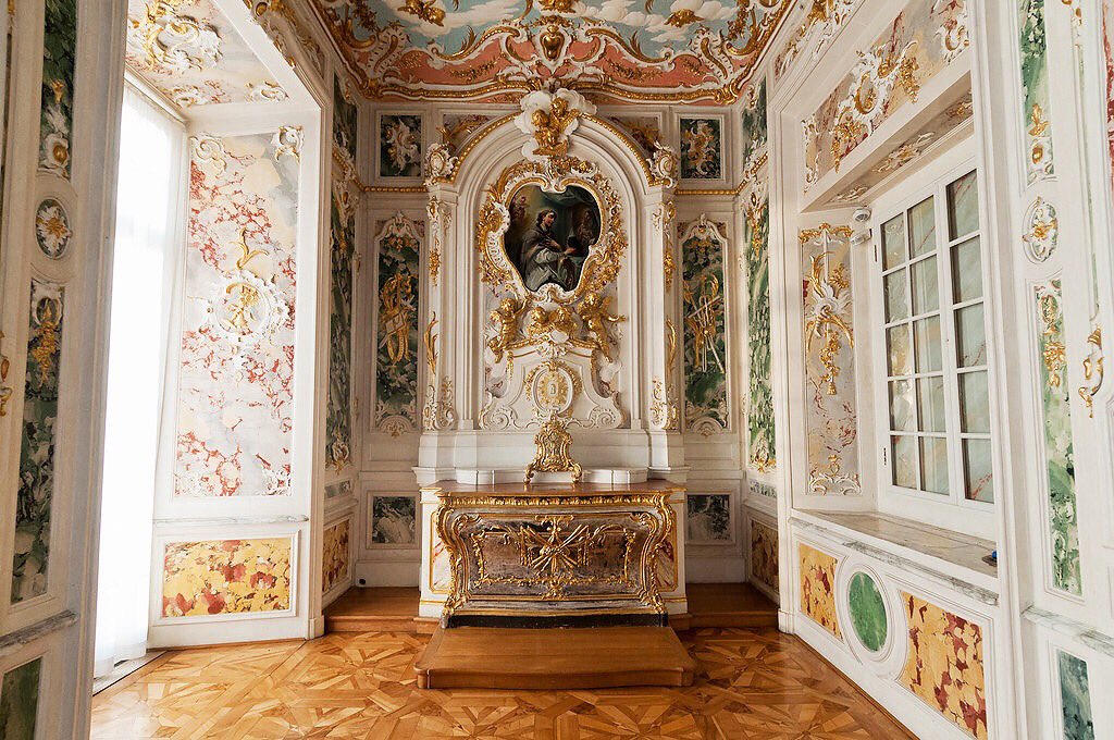 estetik konusunda gün geçtikçe ilkelleşiyoruz