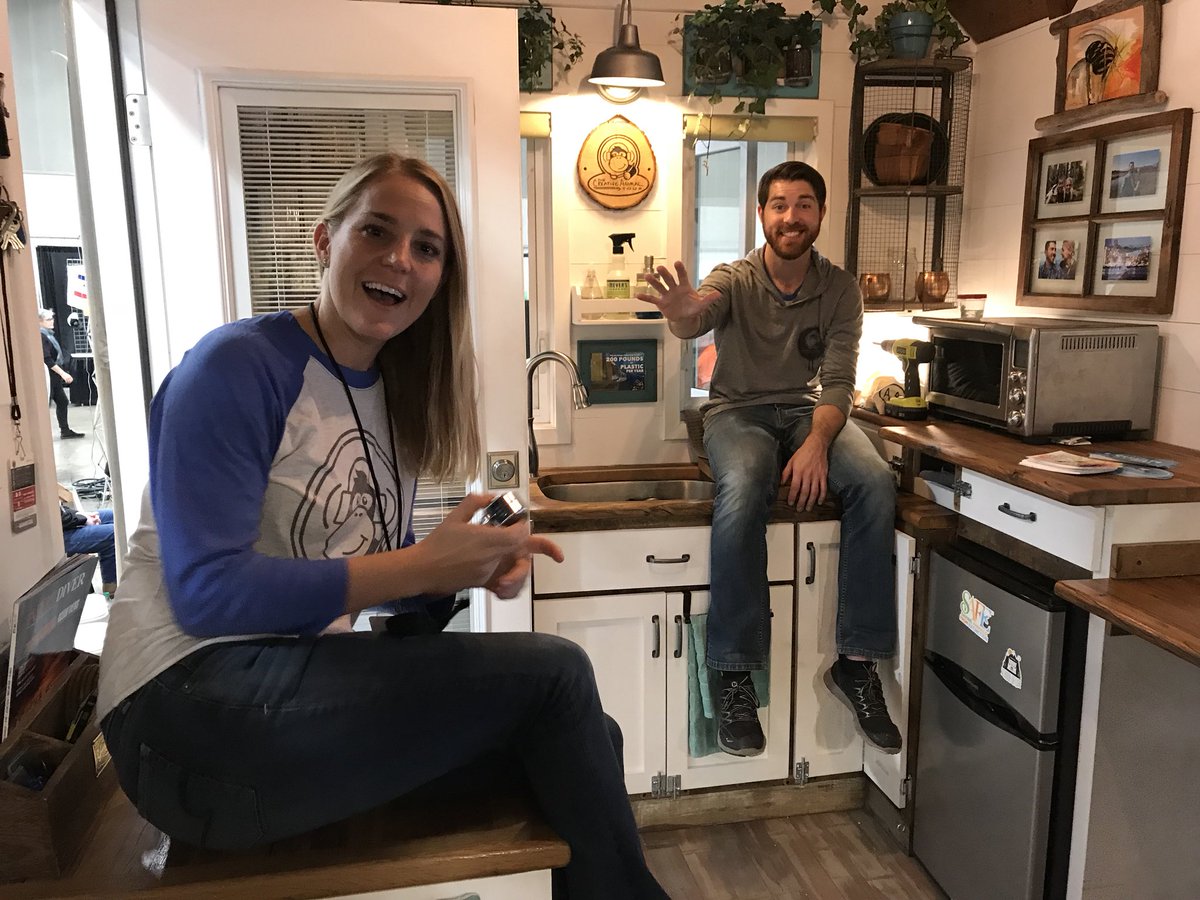 _CreativeAnimal's tweet photo. Steph &amp; Tim are showing off all their messy cabinets in the #tiny house at the @TinyJamboree! #welivehere https://t.co/LHPq9wWHRS