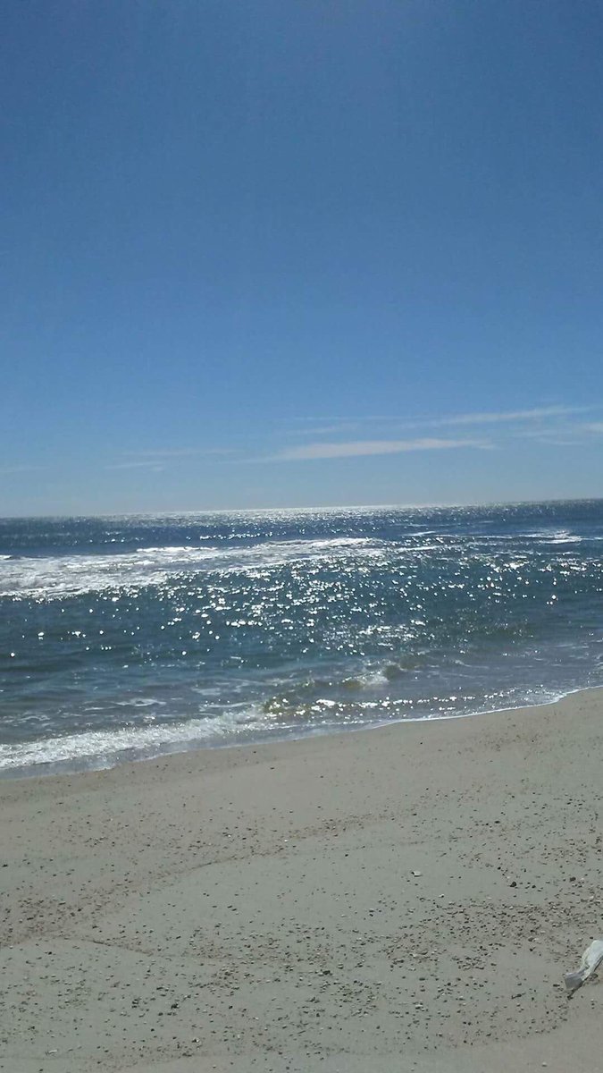 AmdrewKohl's tweet photo. At the Beach https://t.co/ZyhEmTwOSn