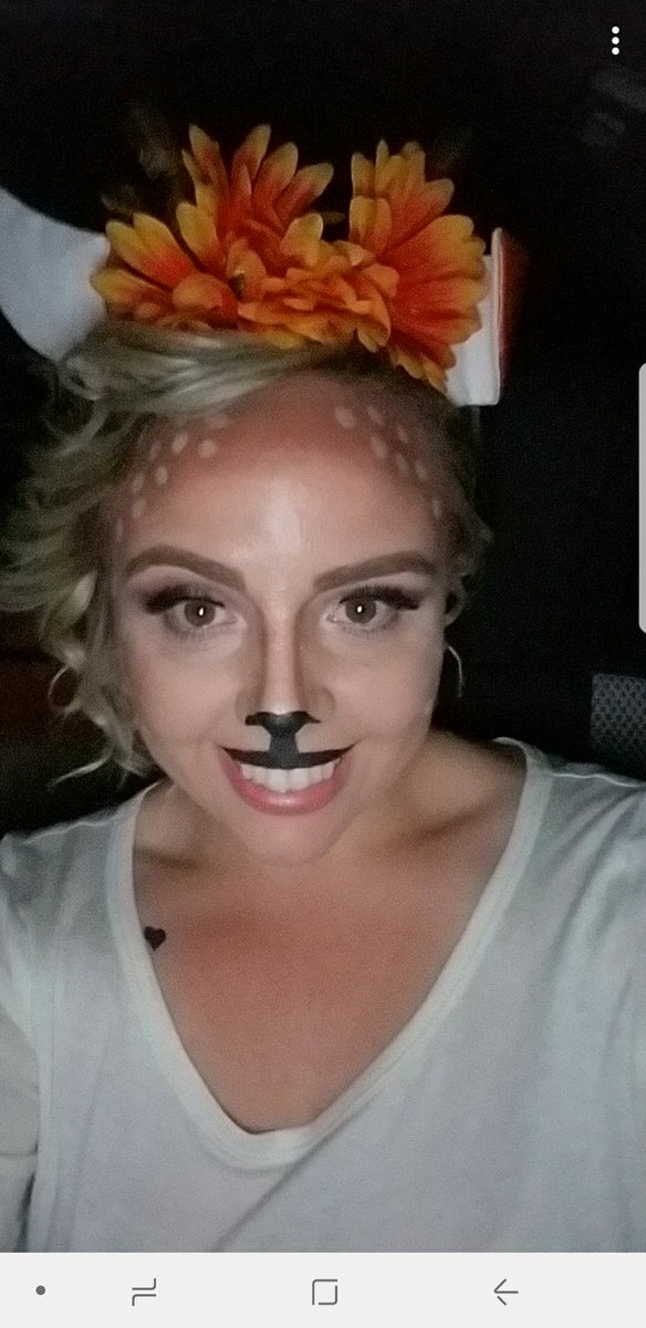 smiliesfacez's tweet photo. Bambi makeup I did for holloween!!! https://t.co/o5samQCn4U