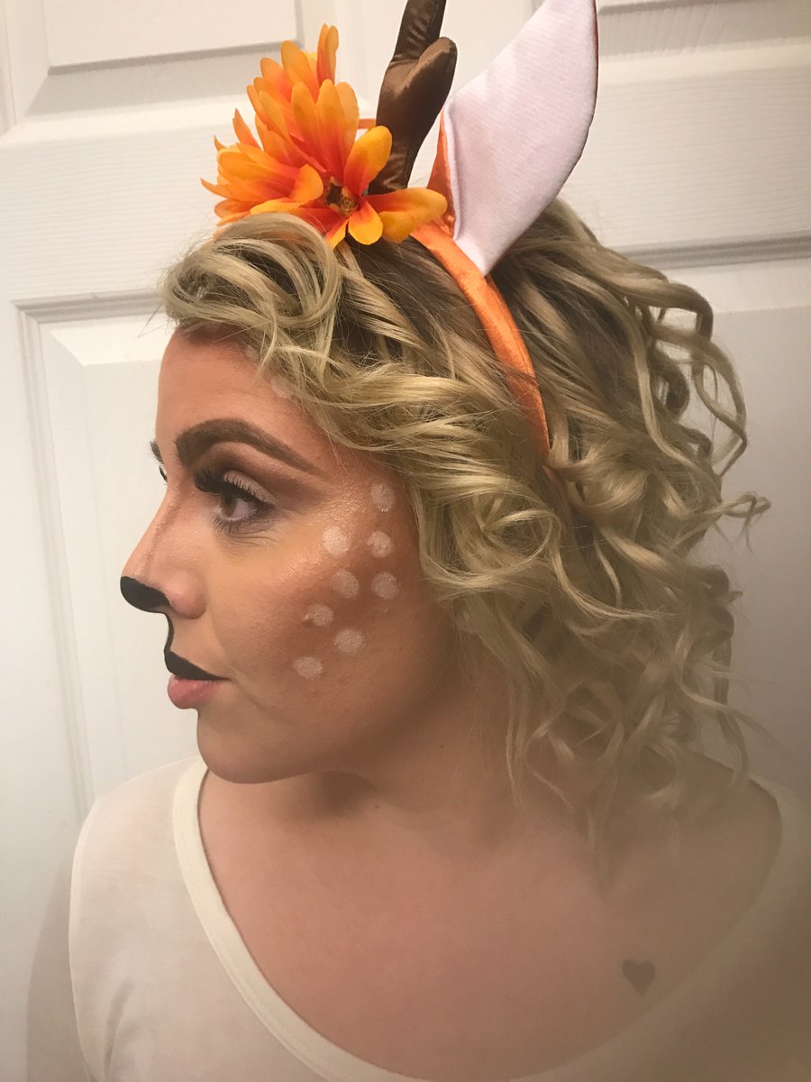 smiliesfacez's tweet photo. Bambi makeup I did for holloween!!! https://t.co/o5samQCn4U