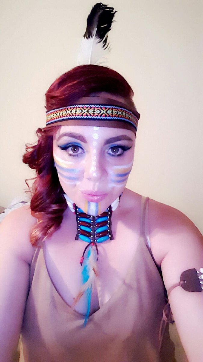 smiliesfacez's tweet photo. Indian makeup from last year!!! https://t.co/kV7WelxBWM