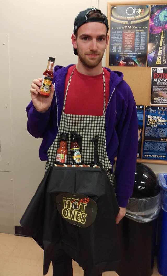 S/o to this young man and all the people out there getting super niche with it this Halloween