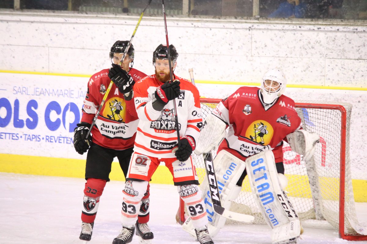 PionniersHockey's tweet image. [#CHEBOR] | Fin du 2ème tiers | Les @BoxersBordeaux mènent toujours d'une petite longueur face aux @PionniersHockey #SLMHockey #GoPionniers
