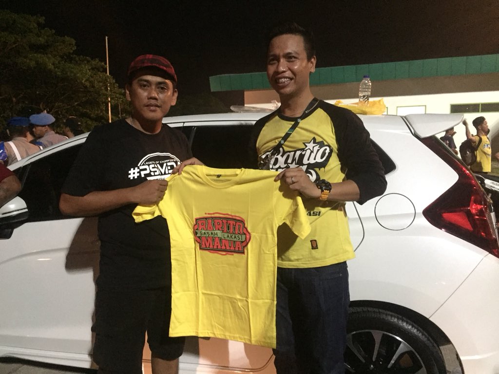 Makasih Ketua <a href="/BaritoMania/">BARTMAN</a> Bang Norman atas cendramatanya ke pres Kami <a href="/suldgkulle/">DgKulleRG_PSM</a> , Indahnya Indonesia dalam kebersamaan #seTribunIndonesia