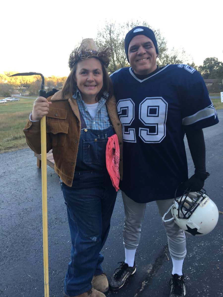PresProctor's tweet photo. Fake football player, real farmer’s daughter. Been a Cowboys fan since ‘78 and had the best date to our church’s harvest party since ‘91. https://t.co/nGXi2P5f1X