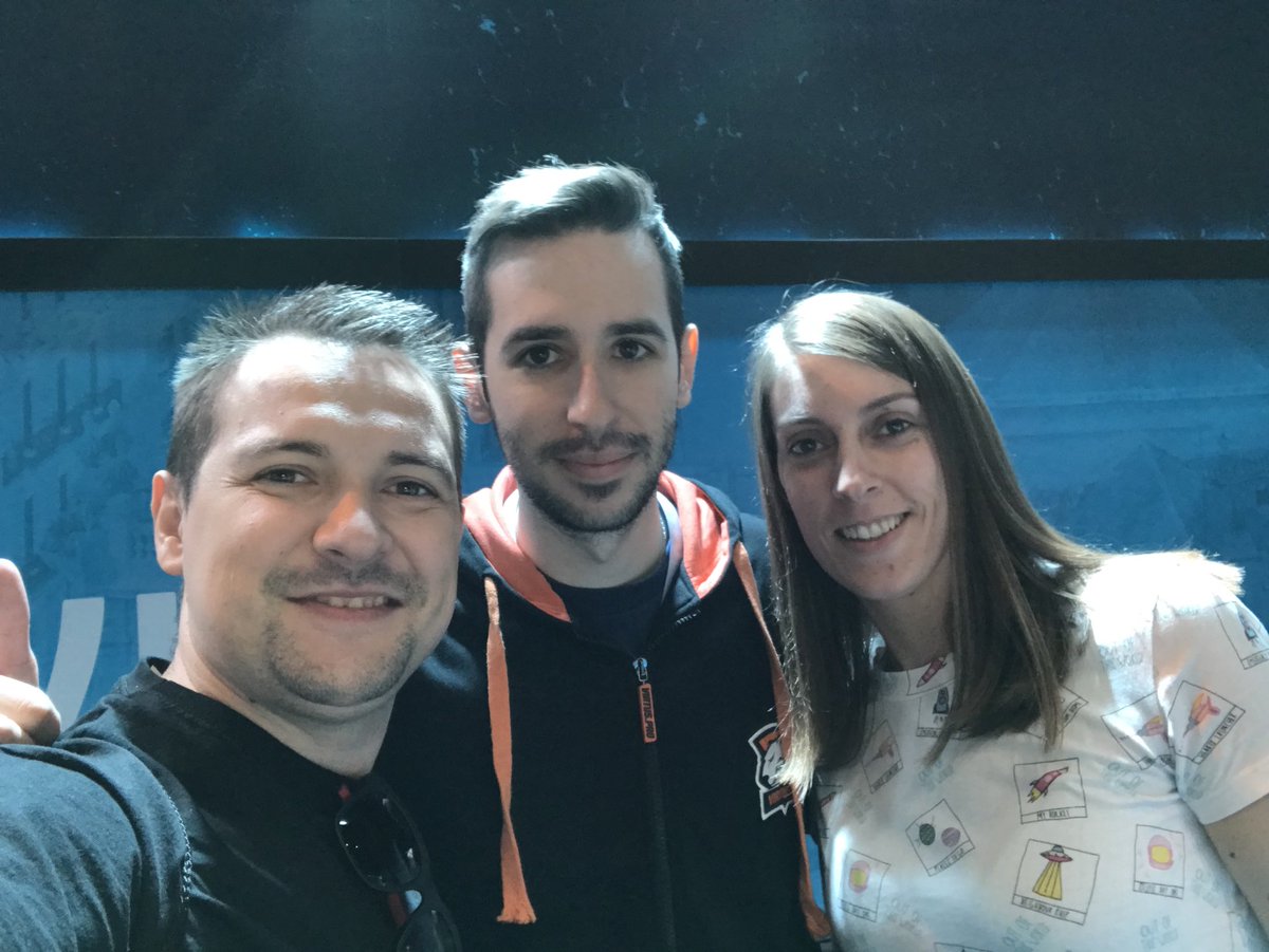 Sarinha_3's tweet photo. Empezamos!! @ESLspain  https://t.co/EsiYT3MBl2 https://t.co/APkmw6NAsl