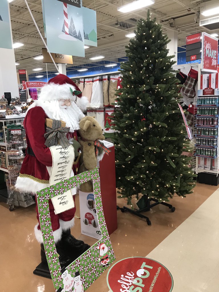 thejasonboland's tweet photo. It’s beginning to look a lot like panic attack season. #hateholidays https://t.co/DvxX7NEN6A