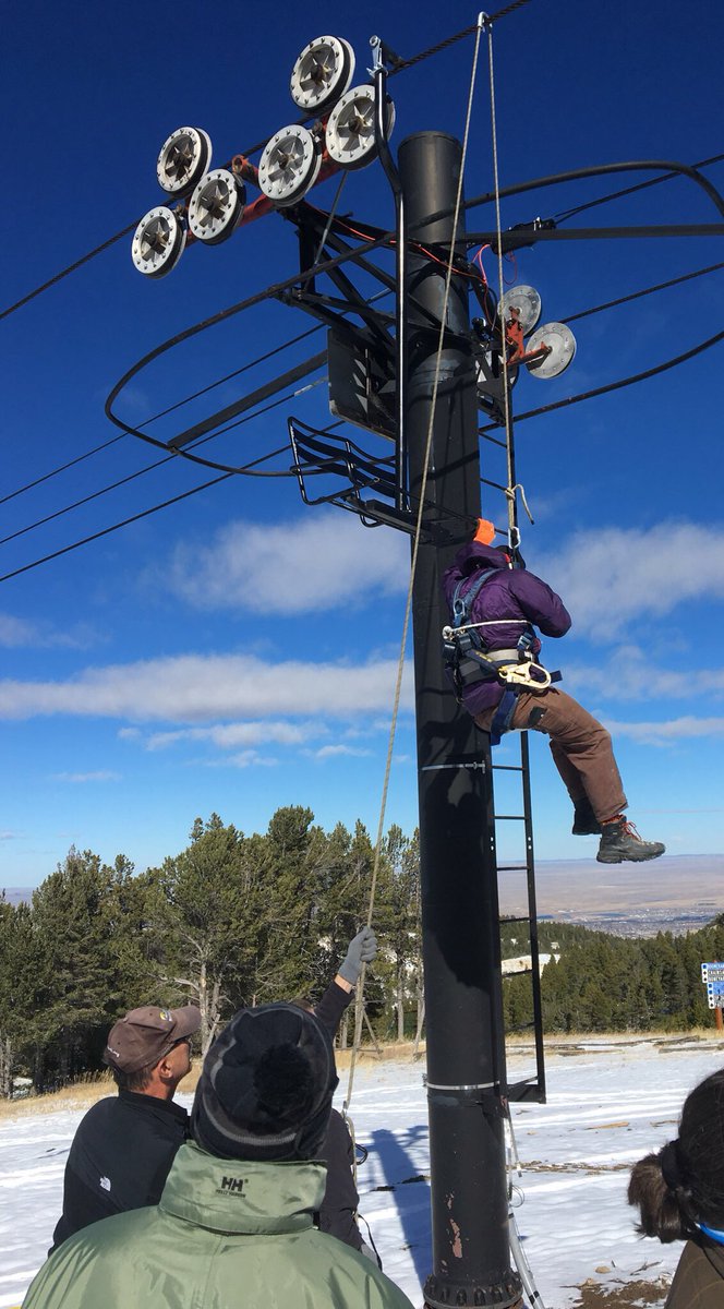 theMtnAthlete's tweet photo. Fun day practicing for a not so fun day. Chair evacuation training. #SnowPros #SnowSoon https://t.co/UX5DAnd4x2